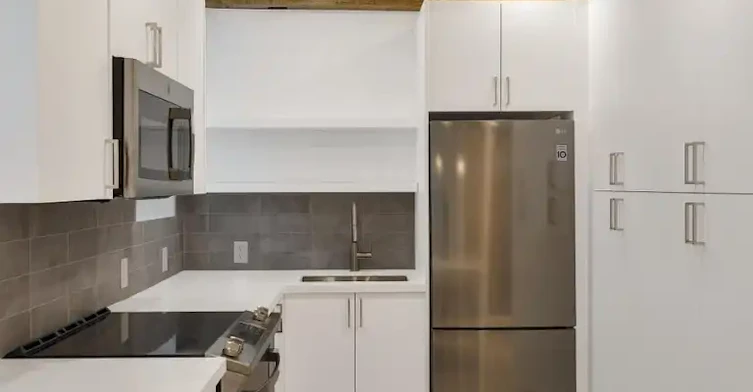 97 Lee Avenue, Toronto, ON, M4E 2P2