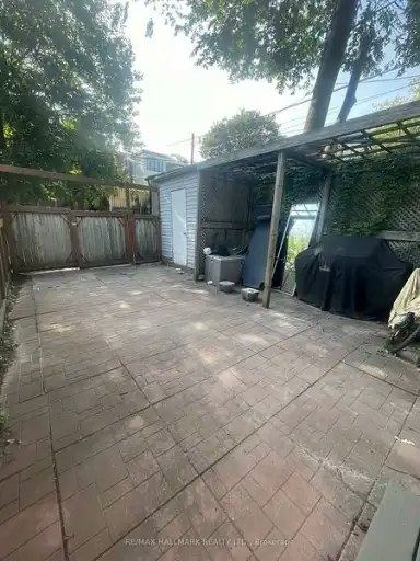 372 Woodbine Avenue, Toronto, ON, M4L 3P6 - 5
