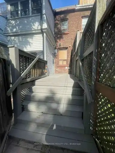 372 Woodbine Avenue, Toronto, ON, M4L 3P6 - 7