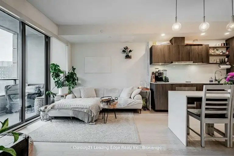 12 Bonnycastle Street, Toronto, ON, M5A 0C8 - 4