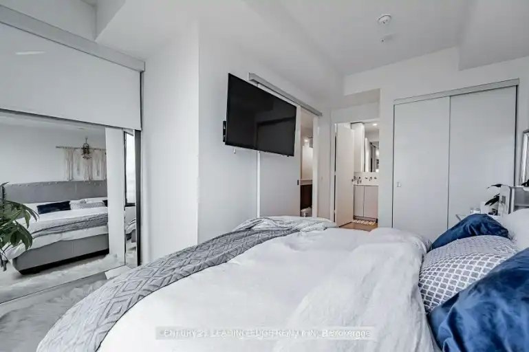 12 Bonnycastle Street, Toronto, ON, M5A 0C8 - 8