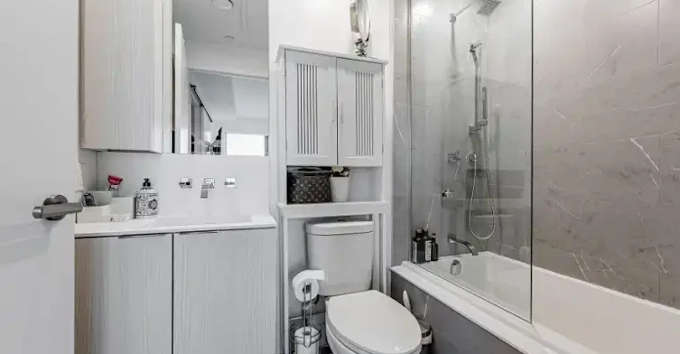 12 Bonnycastle Street, Toronto, ON, M5A 0C8 - 12