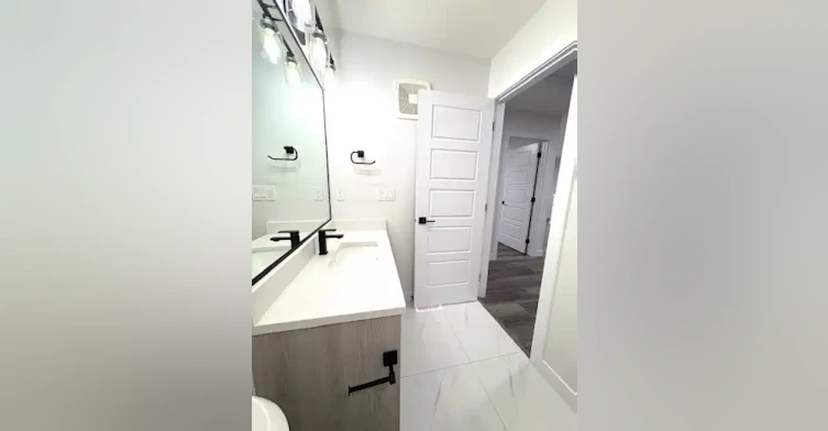 6150 Carr Road Northwest, Edmonton, AB, T5E 6Y3 - 8