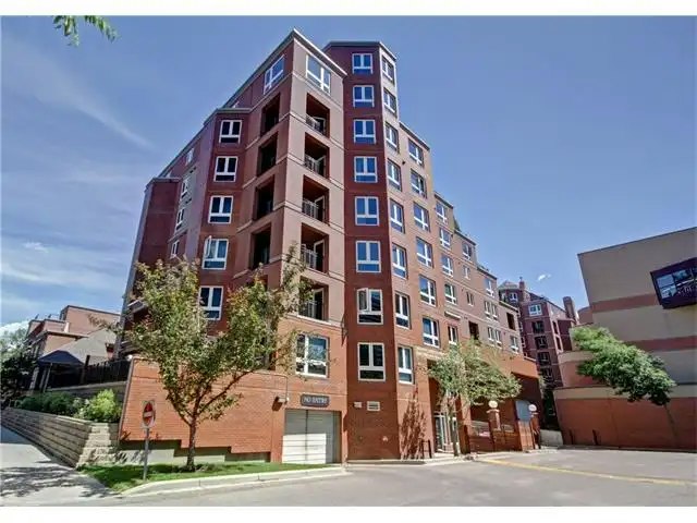 400 Eau Claire Avenue Southwest, Calgary, AB, T2P 3R8 - 7