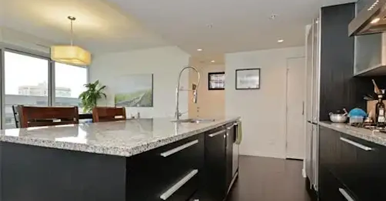 708 Burdett Avenue, Victoria, BC, V8W 0A8 - 3