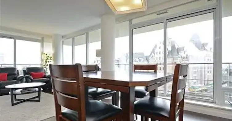 708 Burdett Avenue, Victoria, BC, V8W 0A8 - 2
