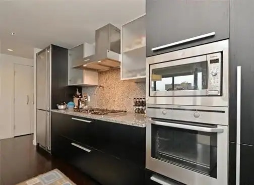 708 Burdett Avenue, Victoria, BC, V8W 0A8 - 4