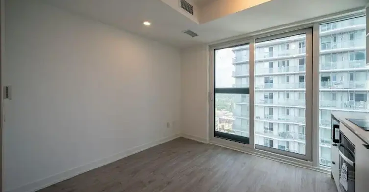 252 Church Street, Toronto, ON, M5B 0E6