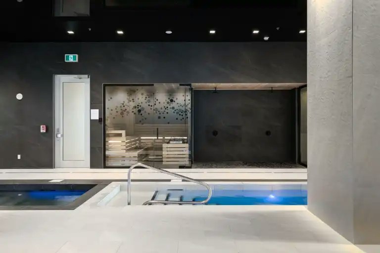 1020 De La Montagne Rue, Montréal, QC, H3G 0H8 - 11