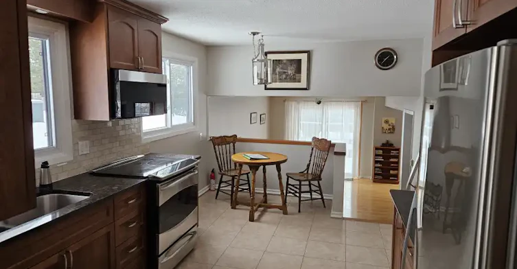 130 Withrow Avenue, Ottawa, ON - 3