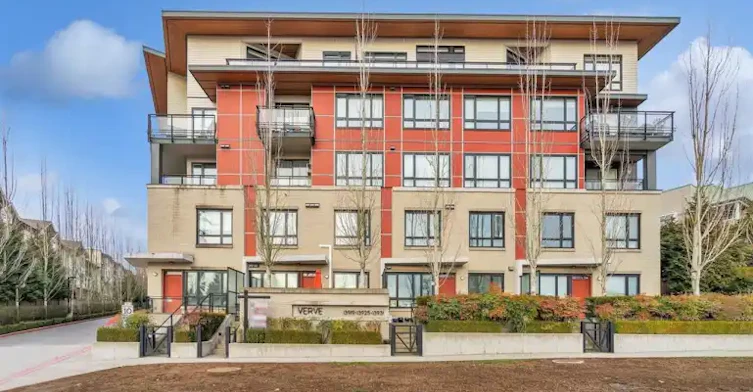 13931 Fraser Highway, Surrey, BC, V3T 4E6