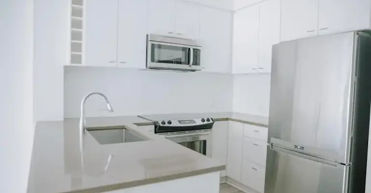 13931 Fraser Highway, Surrey, BC, V3T 4E6 - 9