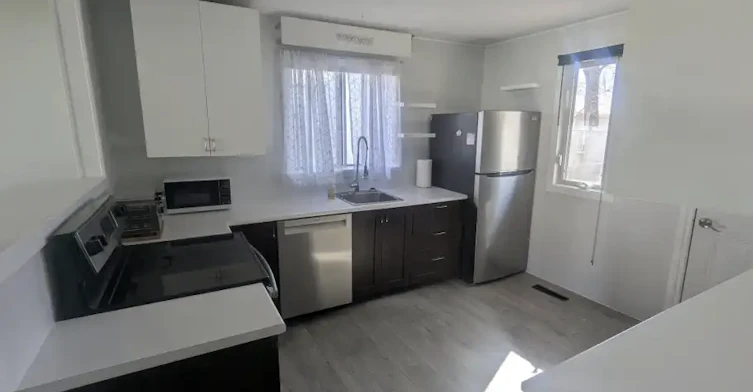 508 Daer Boulevard, Winnipeg, MB, R3K 1C5 - 4