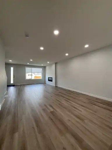 13327 119 Street Northwest, Edmonton, AB, T5E 5M6 - 12