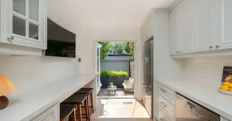 40 Bright Street, Toronto, ON, M5A 3H4 - 5