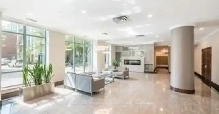22 Olive Avenue, Toronto, ON, M2N 7G7 - 3