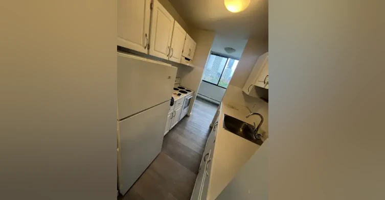 1230 Nelson Street, Vancouver, BC, V6E 1J6 - 6
