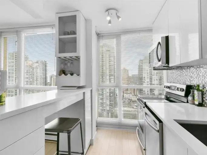 1188 Richards Street, Vancouver, BC, V6B 3E6 - 5