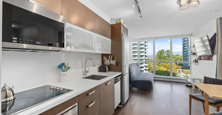 13380 108 Avenue, Surrey, BC, V3T 0E7