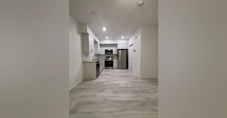 2747 Orchards Road Southwest, Edmonton, AB, T6X 1Y9 - 8