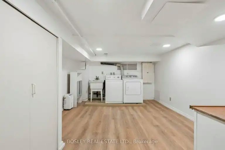 297 Sumach Street, Toronto, ON, M5A 3K4 - 4