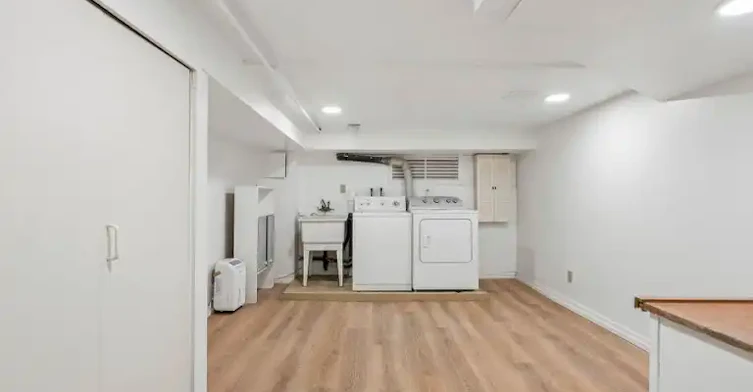 297 Sumach Street, Toronto, ON, M5A 3K4 - 4