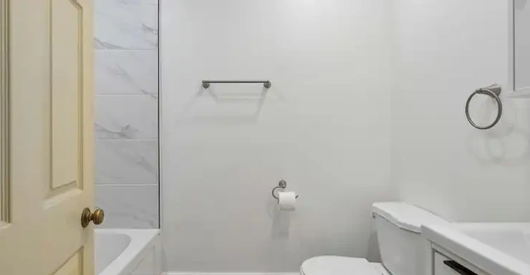 297 Sumach Street, Toronto, ON, M5A 3K4 - 2