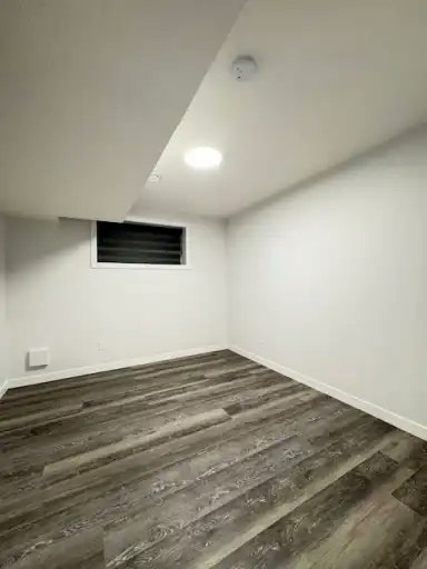 6150 Carr Road Northwest, Edmonton, AB, T5E 6Y3 - 7