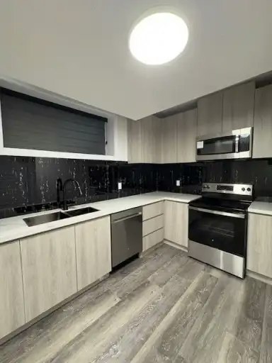 6150 Carr Road Northwest, Edmonton, AB, T5E 6Y3 2