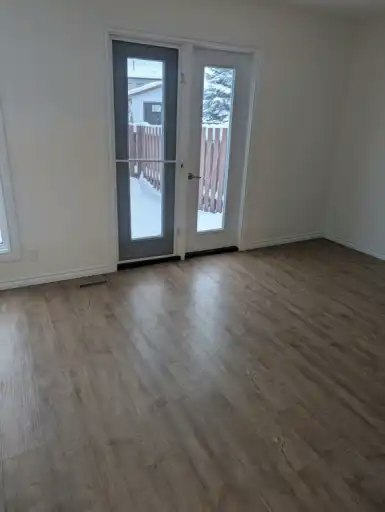 4 Pan Am Street, Swan Hills, AB, T0G 2C0 - 3