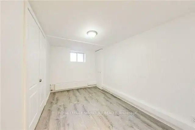22 Curzon Street, Toronto, ON, M4M 1L4 - 4