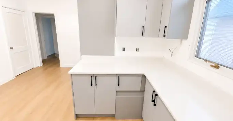 31 Beverley Street, Kingston, ON, K7L 3Y5 - 3
