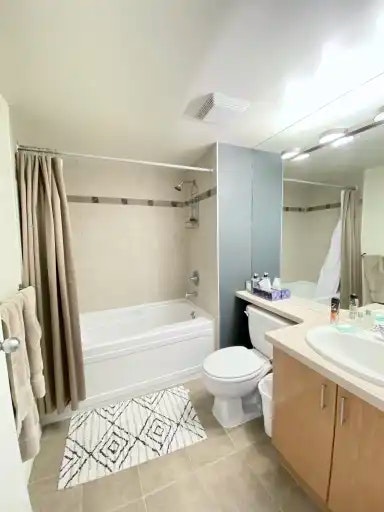 193 Aquarius Mews, Vancouver, BC, V6Z 2Y3 - 3