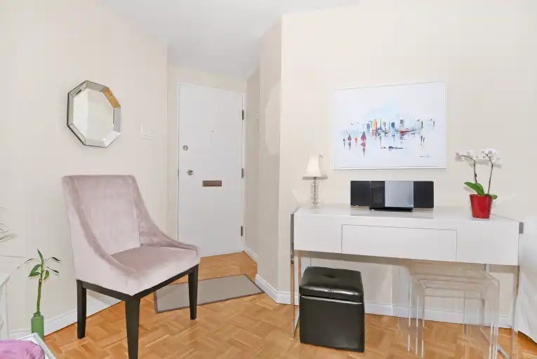 1011 Beach Avenue, Vancouver, BC, V6E 1T8 - 2