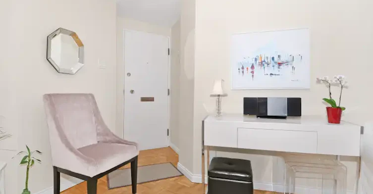 1011 Beach Avenue, Vancouver, BC, V6E 1T8 - 2