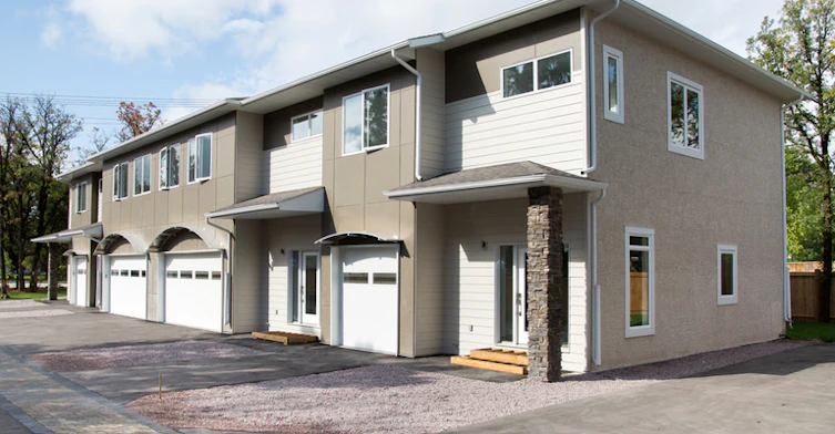 5715 Roblin Boulevard, Winnipeg, MB, R3R 0G8