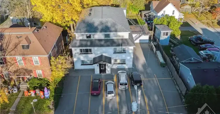 35 Bennett Street, Brockville, ON, K6V 2V7