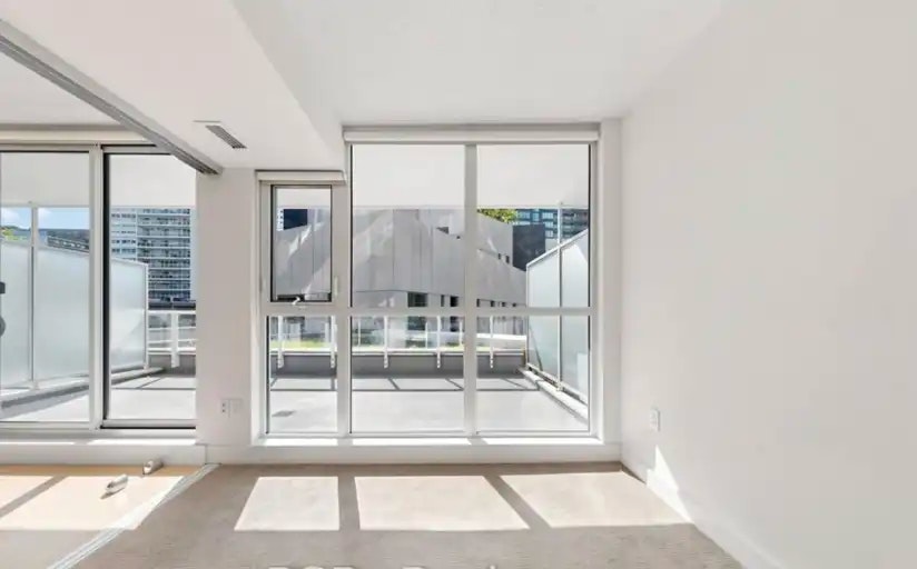 75 Queens Wharf Road, Toronto, ON, M5V 0J8 - 8