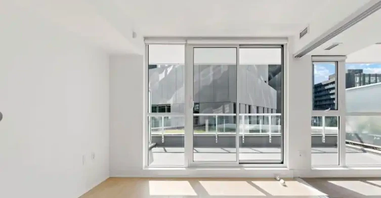 75 Queens Wharf Road, Toronto, ON, M5V 0J8 - 14