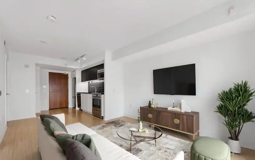 75 Queens Wharf Road, Toronto, ON, M5V 0J8
