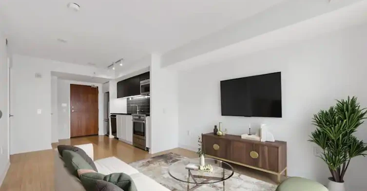 75 Queens Wharf Road, Toronto, ON, M5V 0J8