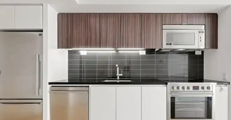 75 Queens Wharf Road, Toronto, ON, M5V 0J8 - 7