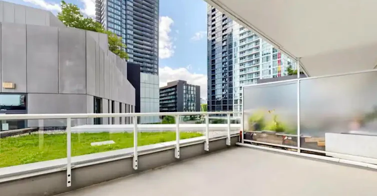 75 Queens Wharf Road, Toronto, ON, M5V 0J8 - 11