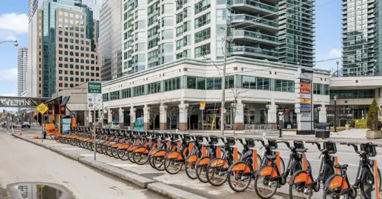 10 Yonge Street, Toronto, ON, M5E 1R4 - 17