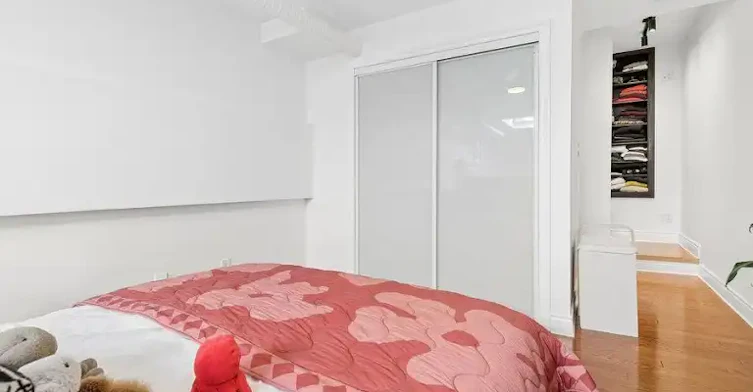 394 Euclid Avenue, Toronto, ON, M6G 1A6 - 5