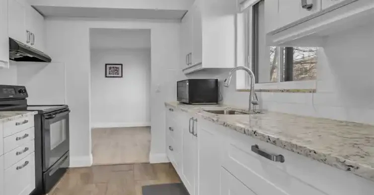 358 Waterloo Avenue, Guelph, ON, N1H 7Y3 - 3