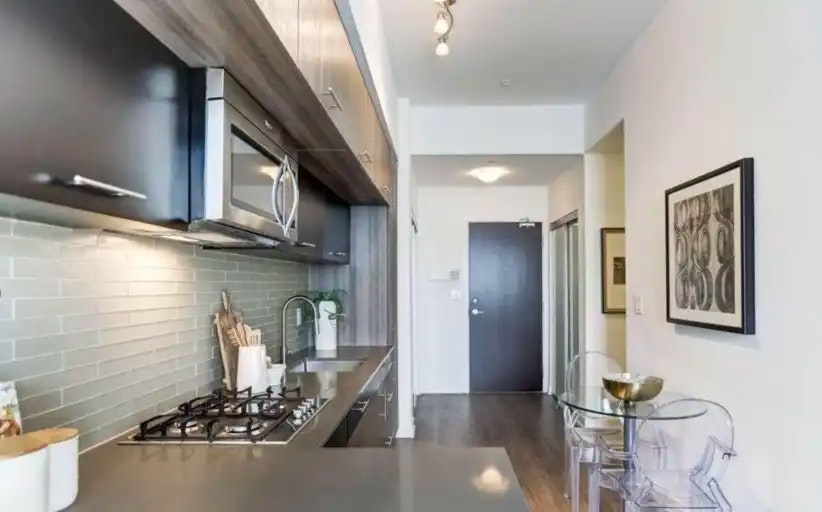 205 Manning Avenue, Toronto, ON, M6J 0E2 - 5
