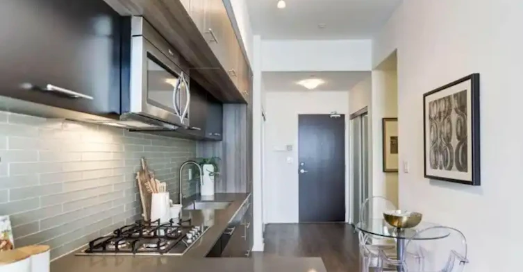 205 Manning Avenue, Toronto, ON, M6J 0E2 - 5