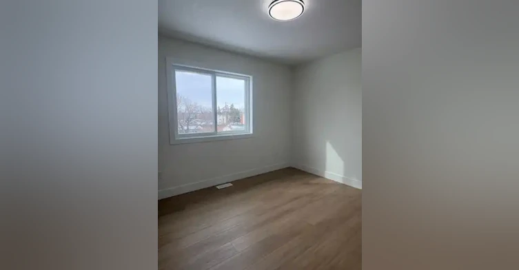 9844 155 Street Northwest, Edmonton, AB, T5P 2K9 - 6