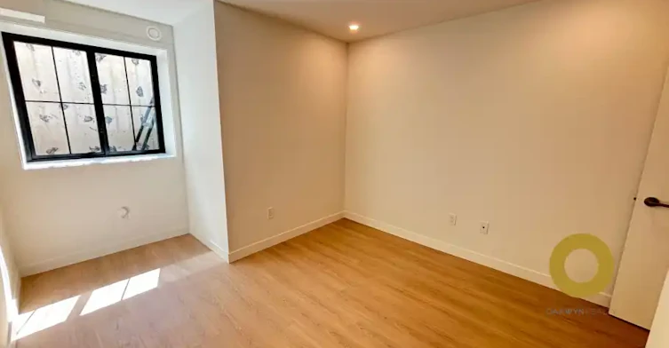 572 Verona Place, North Vancouver, BC, V7N 3A3 - 13